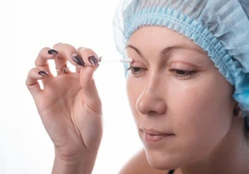 Cắt mí bị mưng mủ nguyên nhân do đâu? Cách xử lý an toàn cắt mí bị mưng mủ