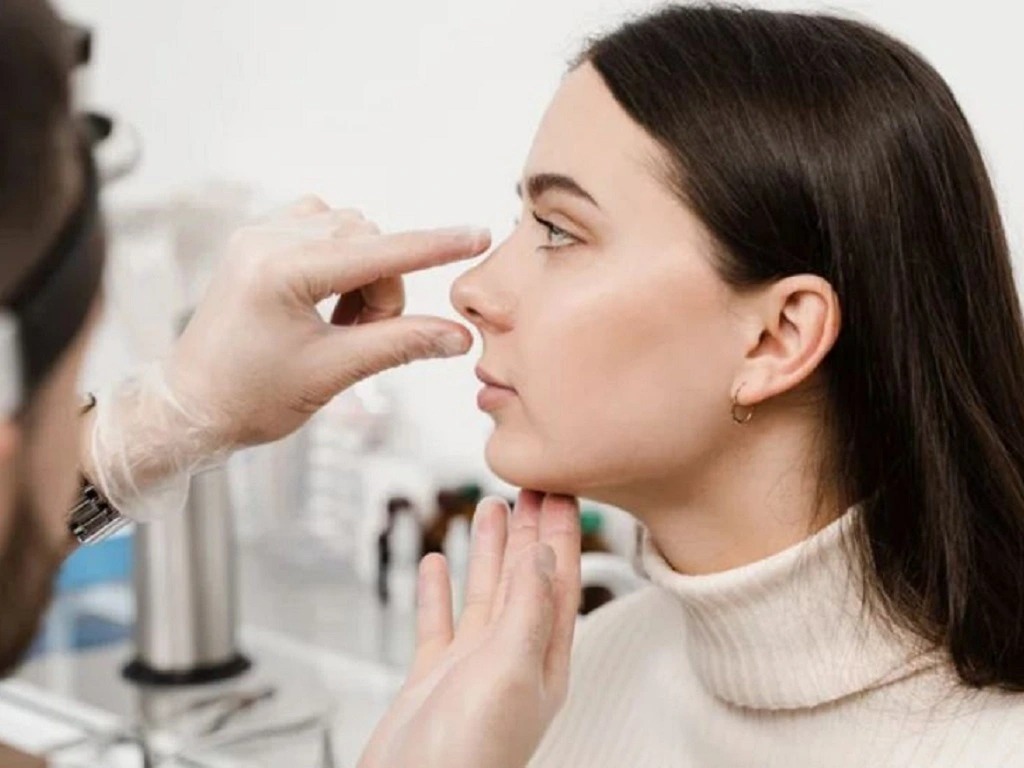 Can a nose lift be performed if the nasal bone is fractured? gãy xương mũi có nâng mũi được không
