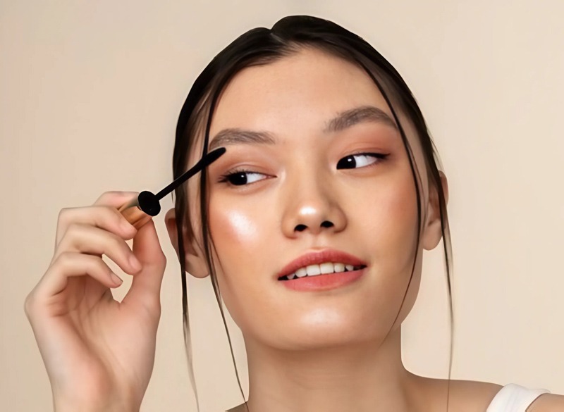 Mắt xếch là như nào? Cách khắc phục mắt xếch giúp mắt đẹp hơn Trang điểm giải pháp tạm thời hạ mắt xếch