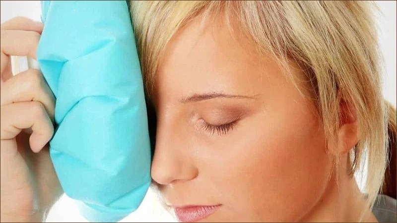 Chườm lạnh giảm ngứa và sưng